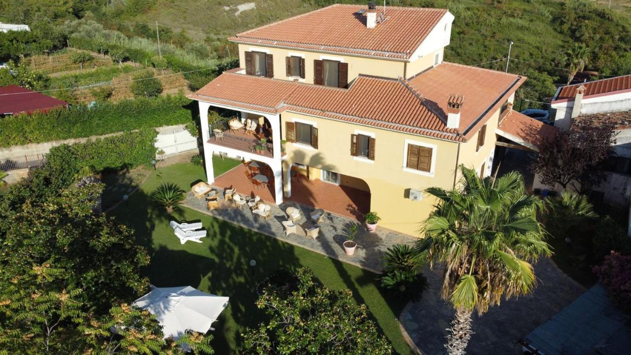 Palazzo Del Miglio * Belvedere Marittimo